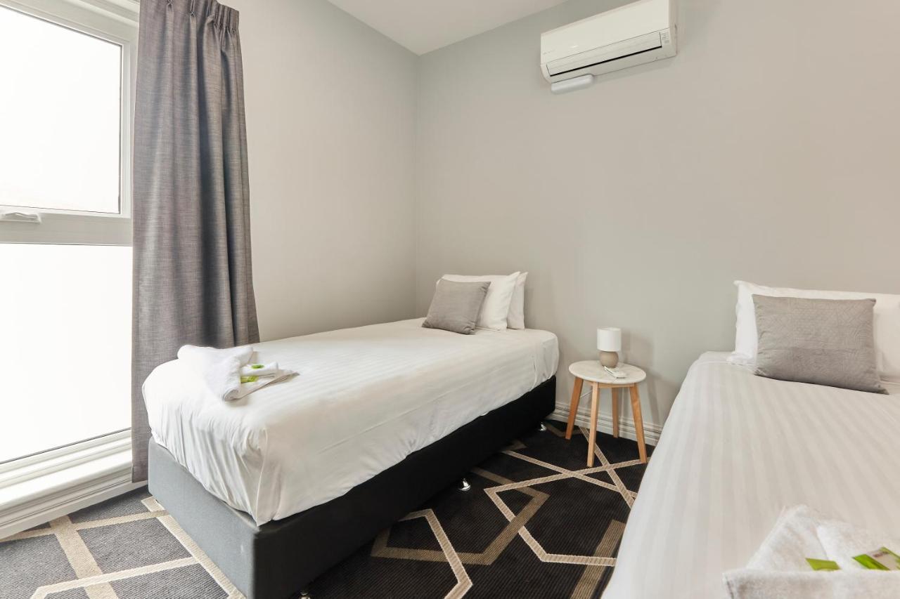 Sports Garden Hotel Лонсестон Экстерьер фото